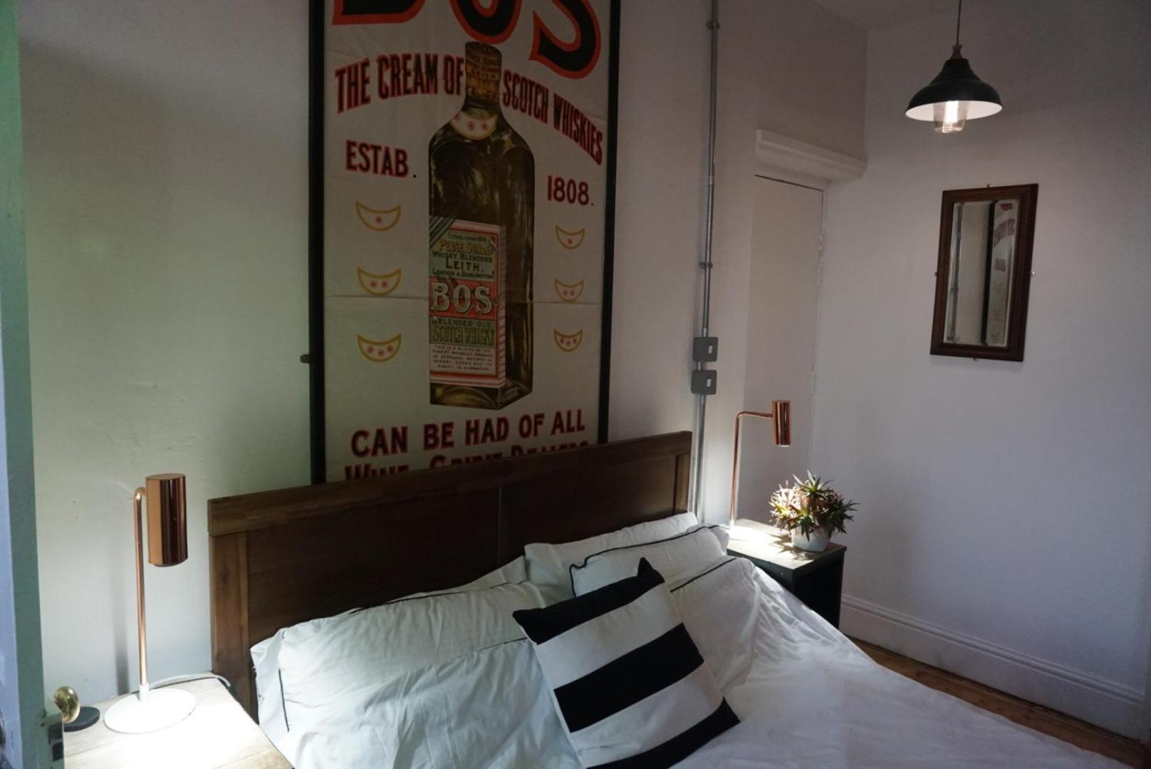 New! Castle View Studio Apartment スカーバラ エクステリア 写真