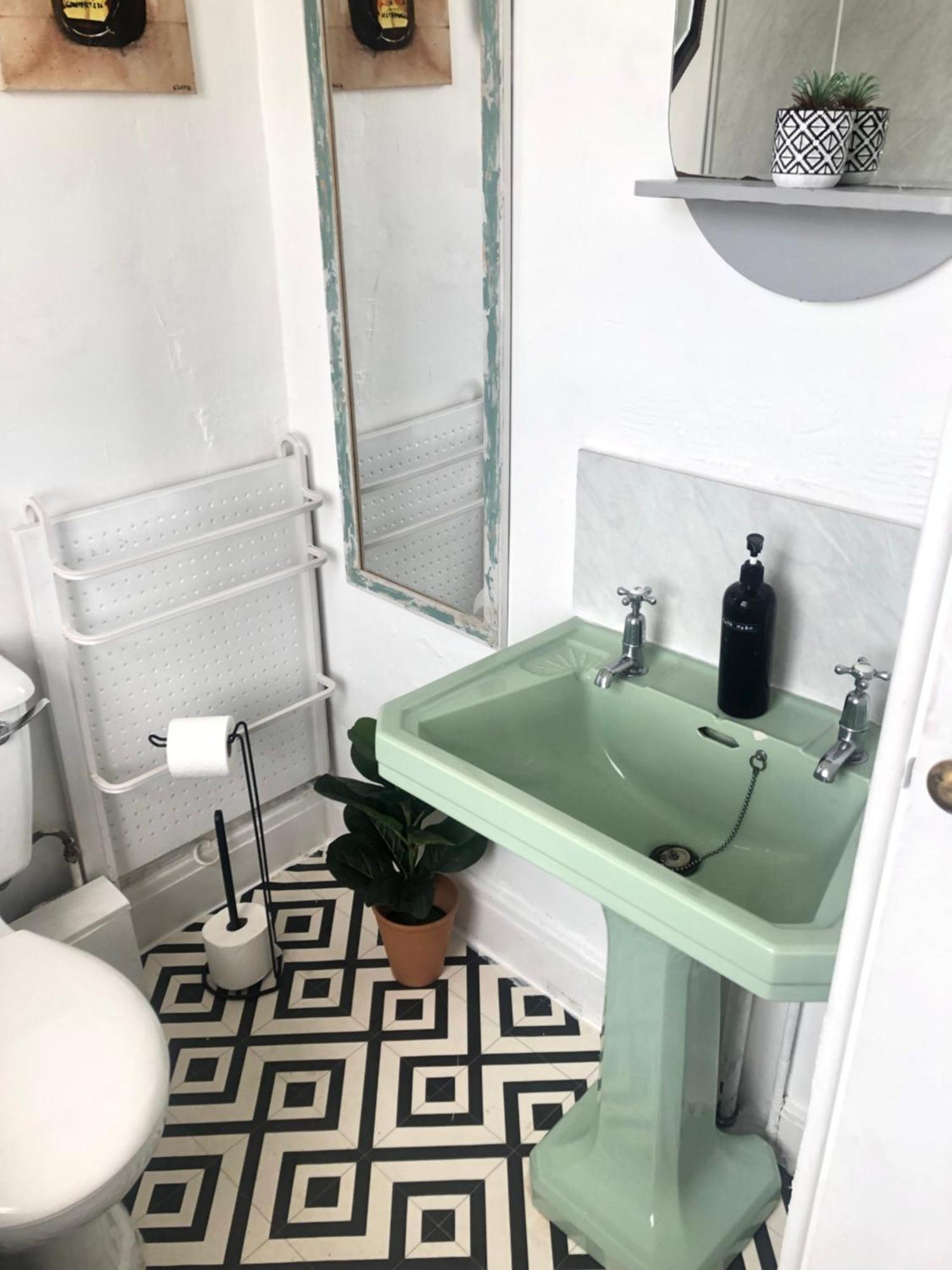 New! Castle View Studio Apartment スカーバラ エクステリア 写真