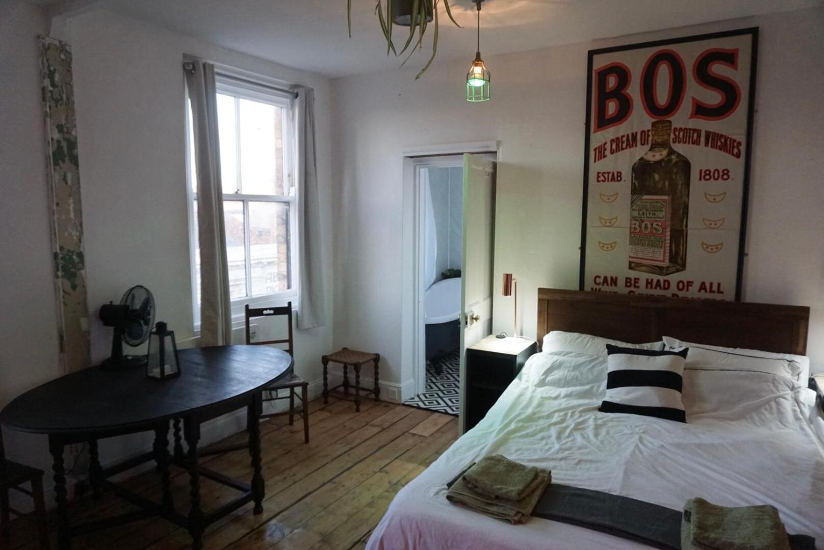 New! Castle View Studio Apartment スカーバラ エクステリア 写真